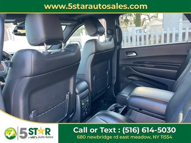 Photo of 2022 DB Black Clearcoat Dodge Durango