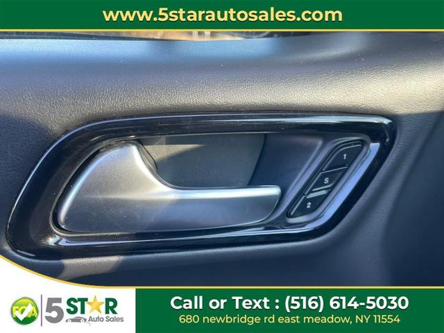 Photo of 2022 DB Black Clearcoat Dodge Durango