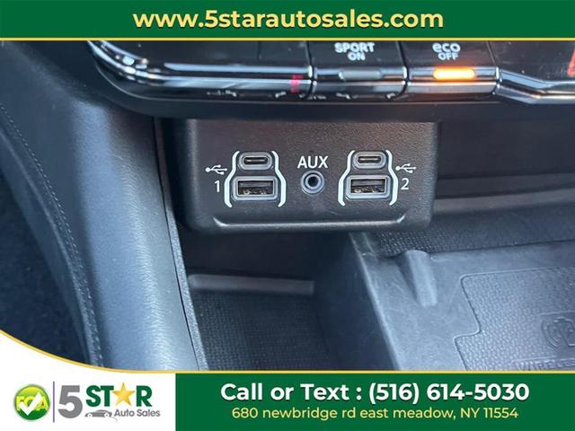 Photo of 2022 DB Black Clearcoat Dodge Durango