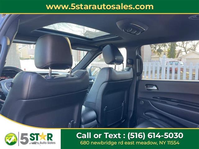 Photo of 2022 DB Black Clearcoat Dodge Durango