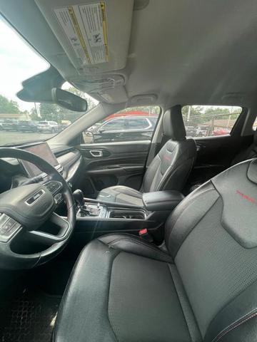 Photo of 2022 Gray Jeep Compass