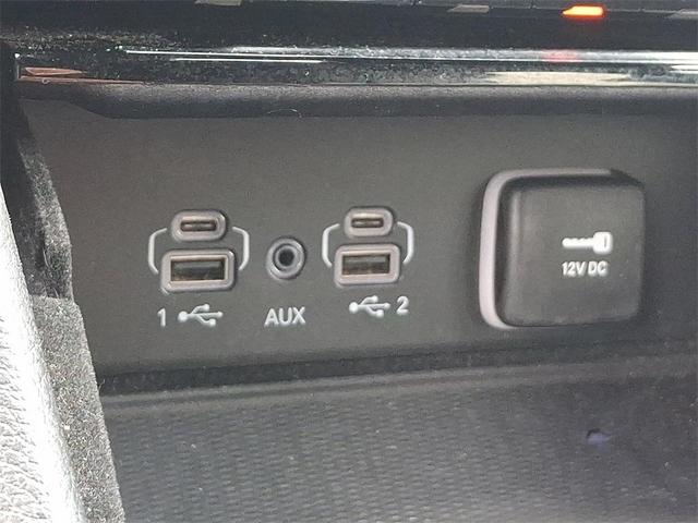 Photo of 2021 Black Jeep Grand Cherokee L