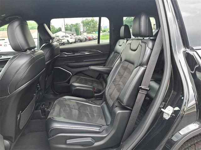 Photo of 2021 Black Jeep Grand Cherokee L