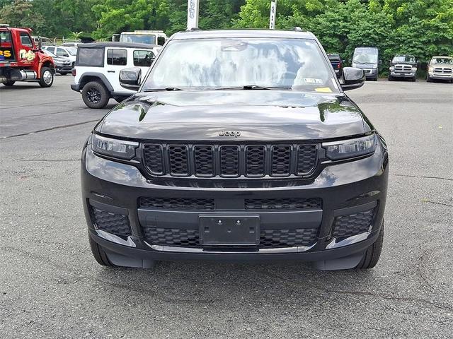 Photo of 2021 Black Jeep Grand Cherokee L