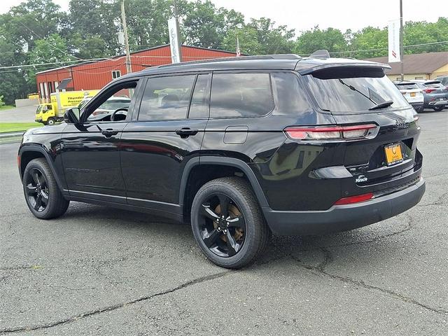 Photo of 2021 Black Jeep Grand Cherokee L