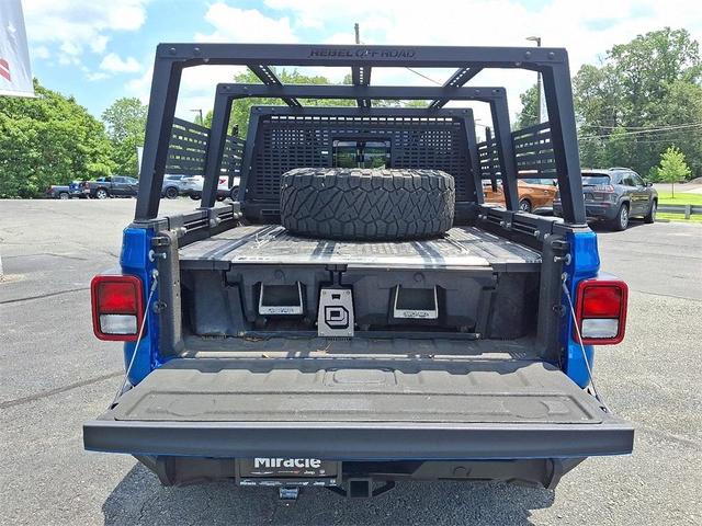 Photo of 2020 Blue Jeep Gladiator