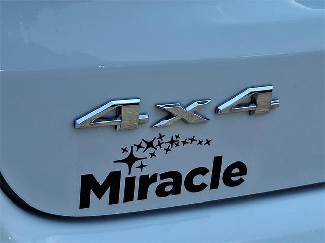 Photo of 2023 White Jeep Compass
