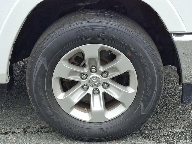 Photo of 2022 Bright White Clearcoat RAM 1500
