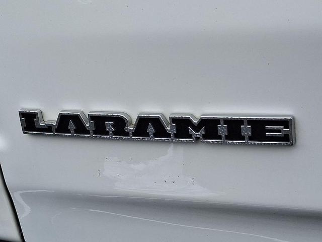 Photo of 2022 Bright White Clearcoat RAM 1500