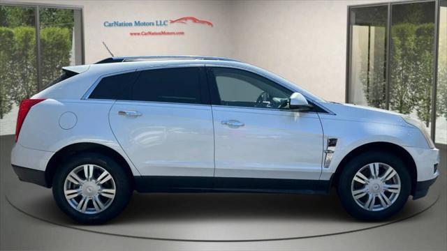 Photo of 2012 White Cadillac SRX