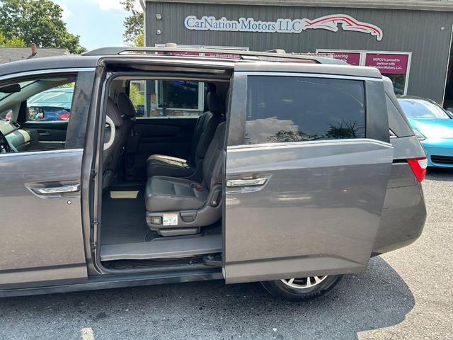Photo of 2012 Polished Metal Metallic Honda Odyssey