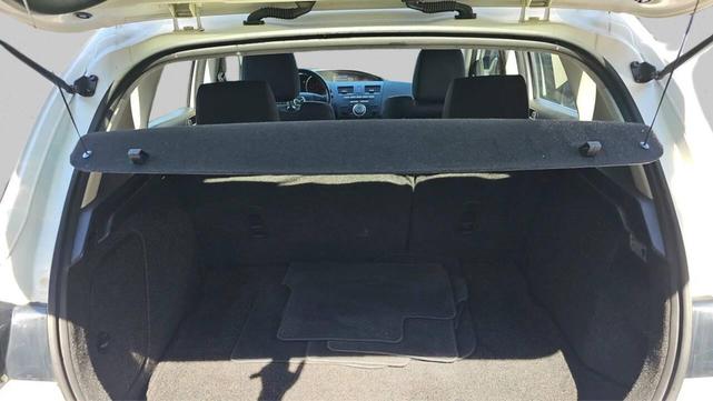 Photo of 2011 Crystal White Pearl Mica Mazda Mazda3