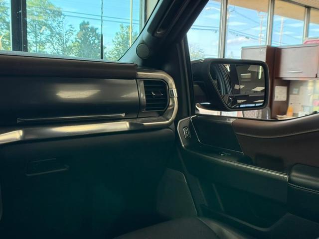 Photo of 2023 Agate Black Metallic Ford F-150
