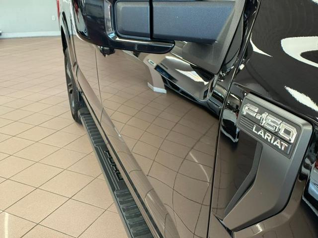 Photo of 2023 Agate Black Metallic Ford F-150