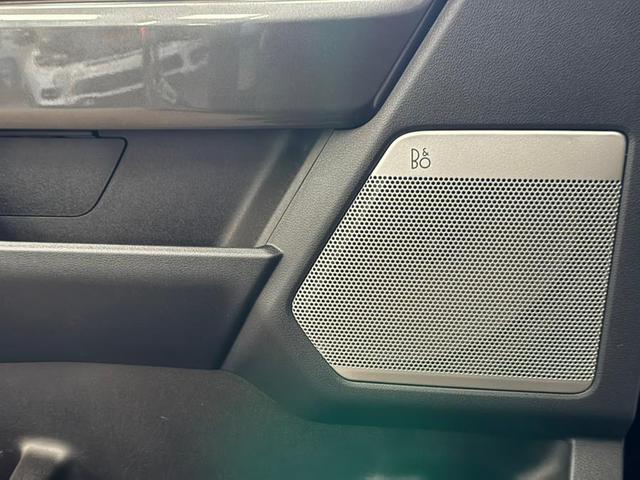 Photo of 2023 Agate Black Metallic Ford F-150