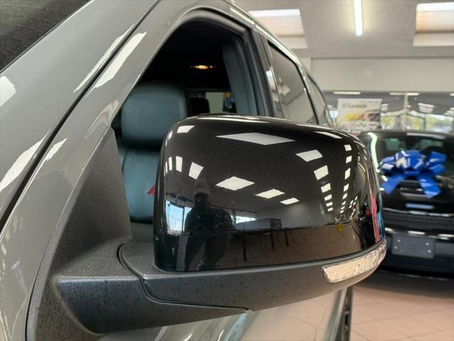 Photo of 2023 Destroyer Gray Clearcoat Dodge Durango