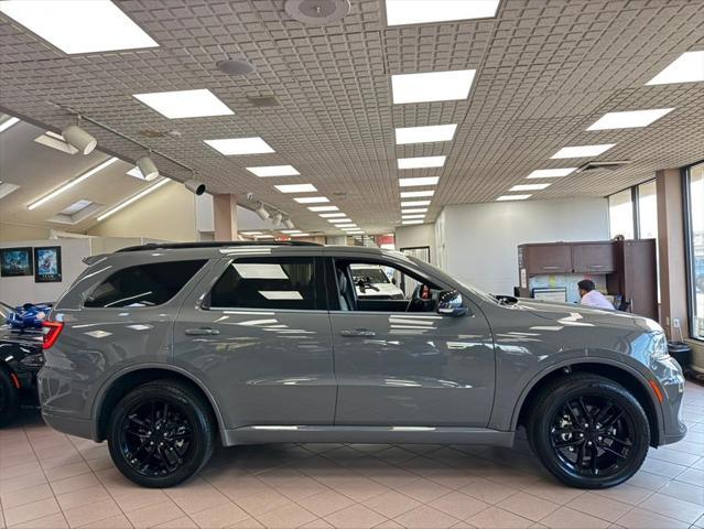 Photo of 2023 Destroyer Gray Clearcoat Dodge Durango