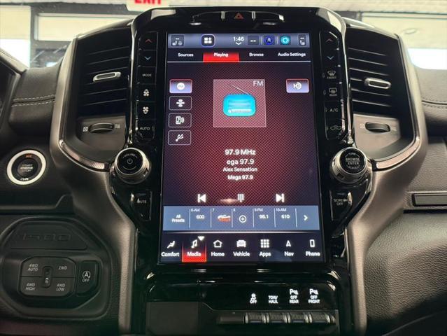 Photo of 2022 Bright White RAM 1500
