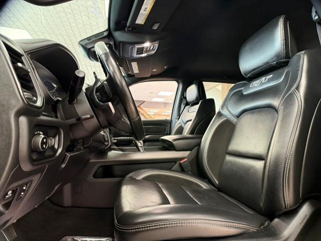 Photo of 2022 Bright White RAM 1500