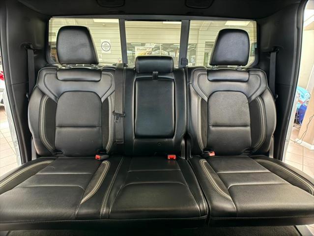 Photo of 2022 Bright White RAM 1500