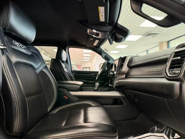 Photo of 2022 Bright White RAM 1500
