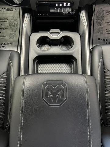 Photo of 2019 Granite Crystal Metallic Clearcoat RAM 1500