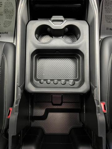 Photo of 2019 Granite Crystal Metallic Clearcoat RAM 1500