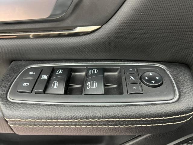 Photo of 2019 Granite Crystal Metallic Clearcoat RAM 1500