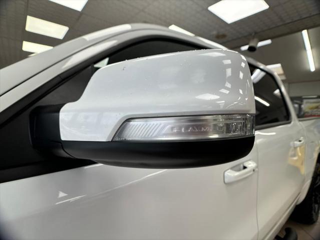 Photo of 2022 Bright White RAM 1500