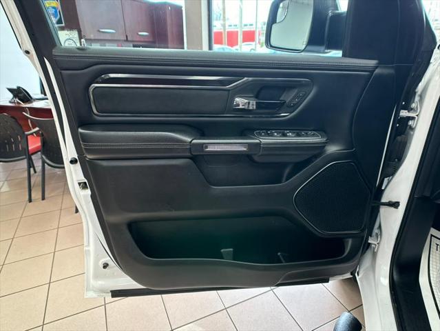 Photo of 2022 Bright White RAM 1500