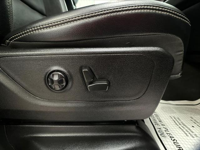 Photo of 2022 Bright White RAM 1500