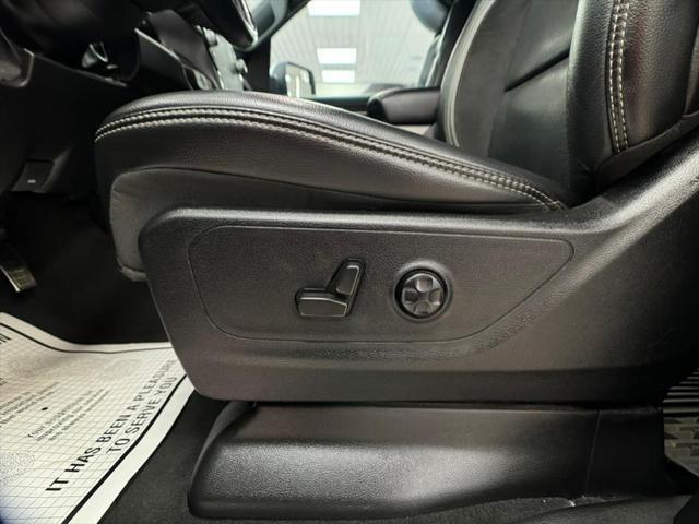 Photo of 2022 Bright White RAM 1500