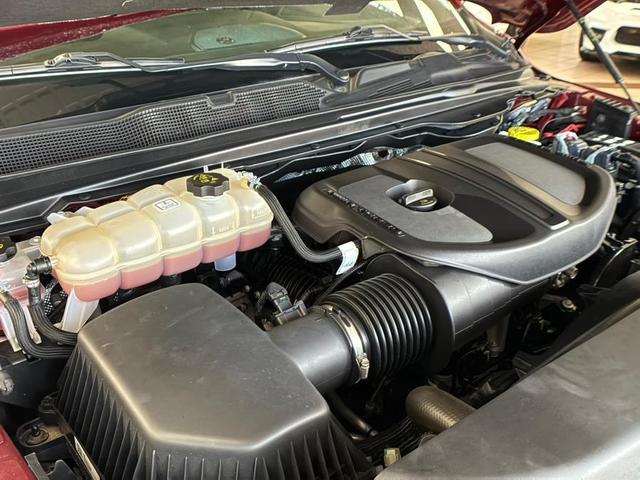 Photo of 2025 Delmonico Red Pearlcoat RAM 1500