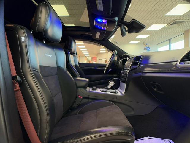Photo of 2020 Granite Crystal Metallic Jeep Grand Cherokee