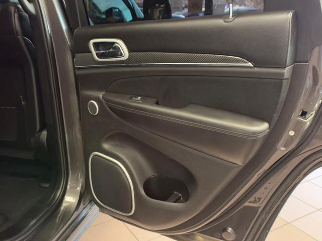 Photo of 2020 Granite Crystal Metallic Jeep Grand Cherokee
