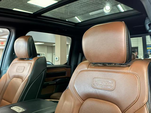 Photo of 2022 Diamond Black Crystal Pearlcoat RAM 1500