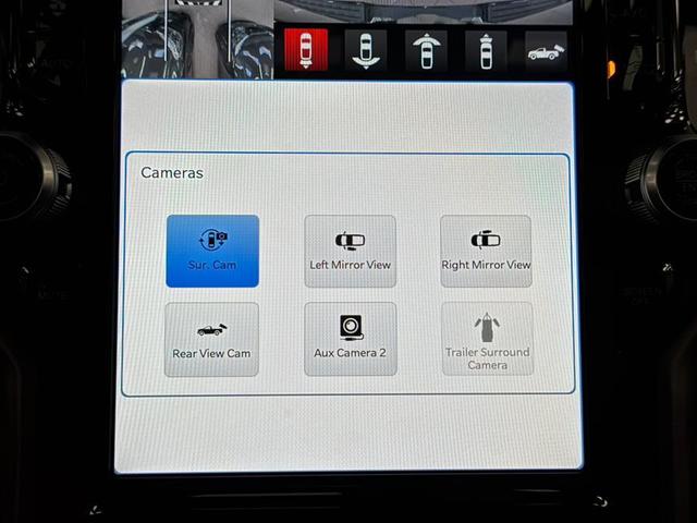 Photo of 2022 Diamond Black Crystal Pearlcoat RAM 1500