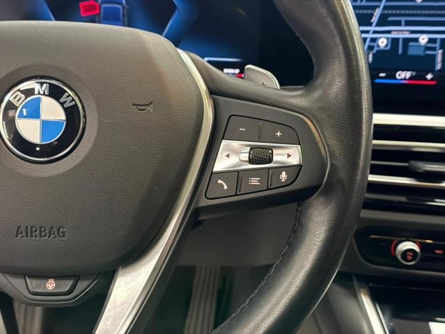 Photo of 2023 Black Sapphire Metallic BMW 330