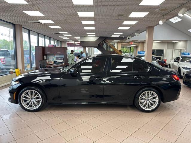 Photo of 2023 Black Sapphire Metallic BMW 330