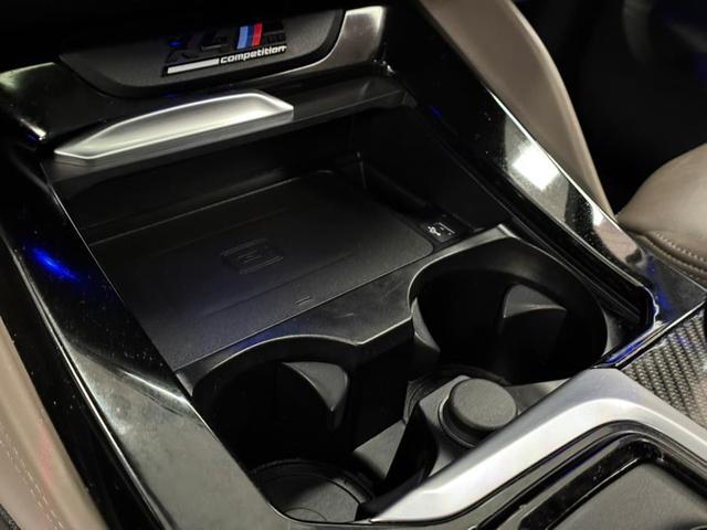 Photo of 2021 Black Sapphire Metallic BMW X4 M
