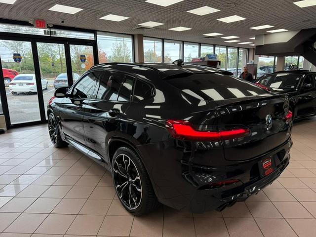 Photo of 2021 Black Sapphire Metallic BMW X4 M