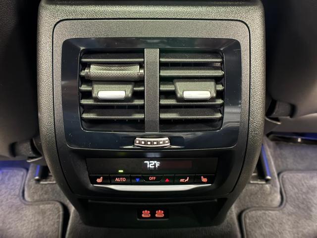 Photo of 2021 Black Sapphire Metallic BMW X4 M