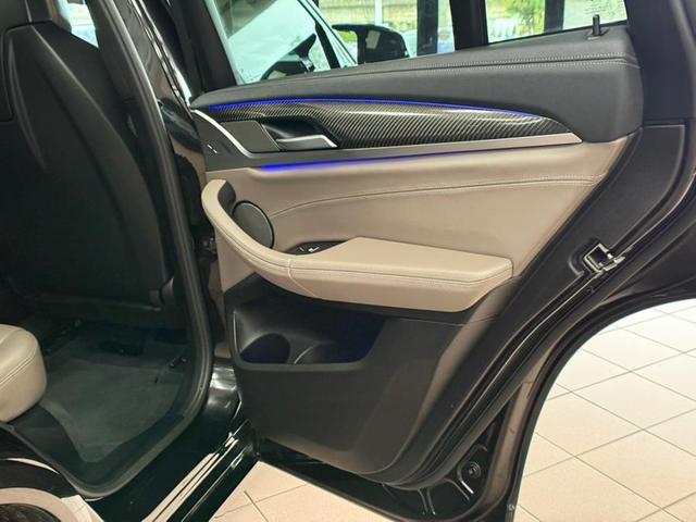 Photo of 2021 Black Sapphire Metallic BMW X4 M
