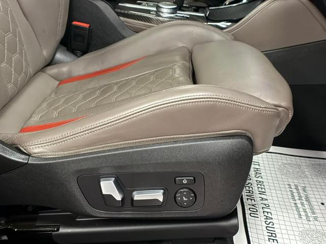 Photo of 2021 Black Sapphire Metallic BMW X4 M