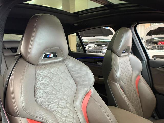 Photo of 2021 Black Sapphire Metallic BMW X4 M