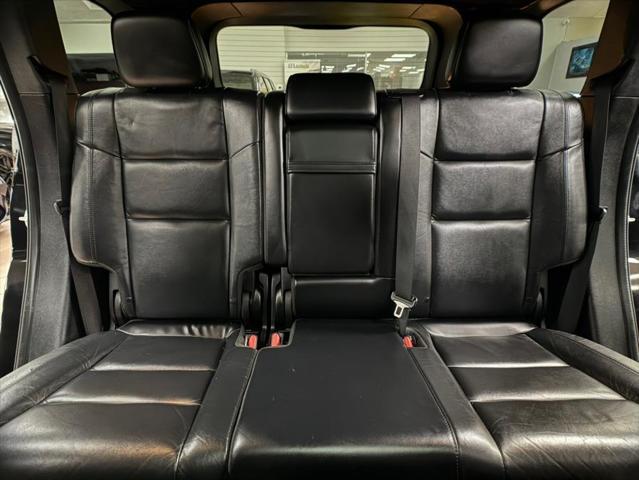 Photo of 2022 Diamond Black Crystal Pearlcoat Jeep Grand Cherokee