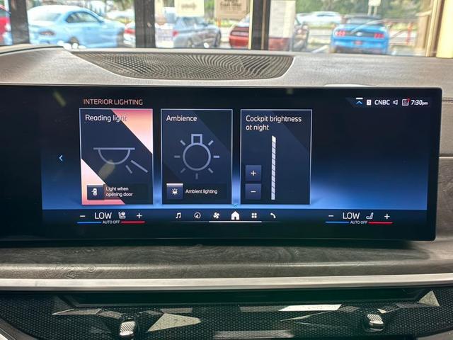 Photo of 2024 Mineral White Metallic BMW X5