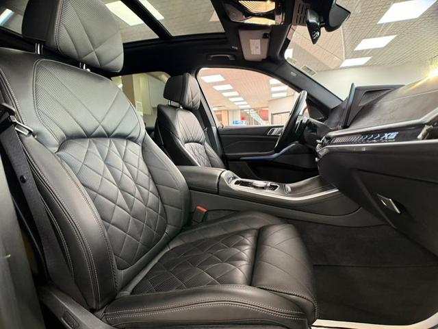 Photo of 2024 Mineral White Metallic BMW X5