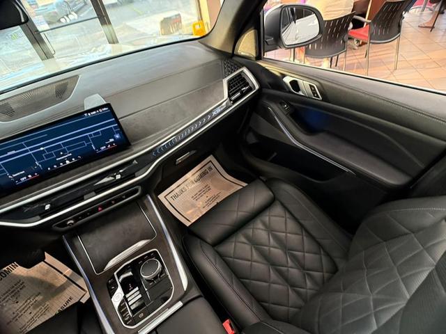 Photo of 2024 Mineral White Metallic BMW X5