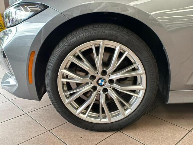 Photo of 2024 Skyscraper Grey Metallic BMW 330